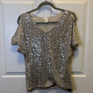 VENUS Silver Sequin V-Neck Cold-Shoulder Short Sleeve Top